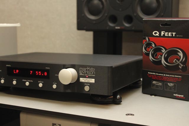MarkLevinson 326S audioquest Q feet640