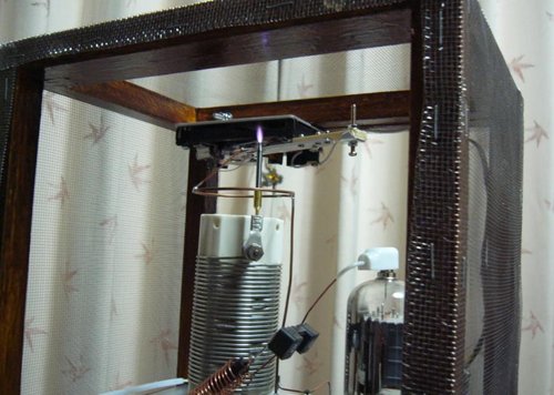 亂玩..Plasma Tweeter tube 6JM6
L/R channel combine...