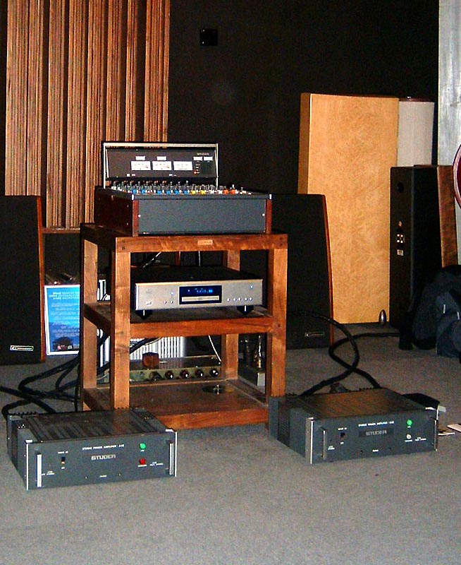 DSCF0002a