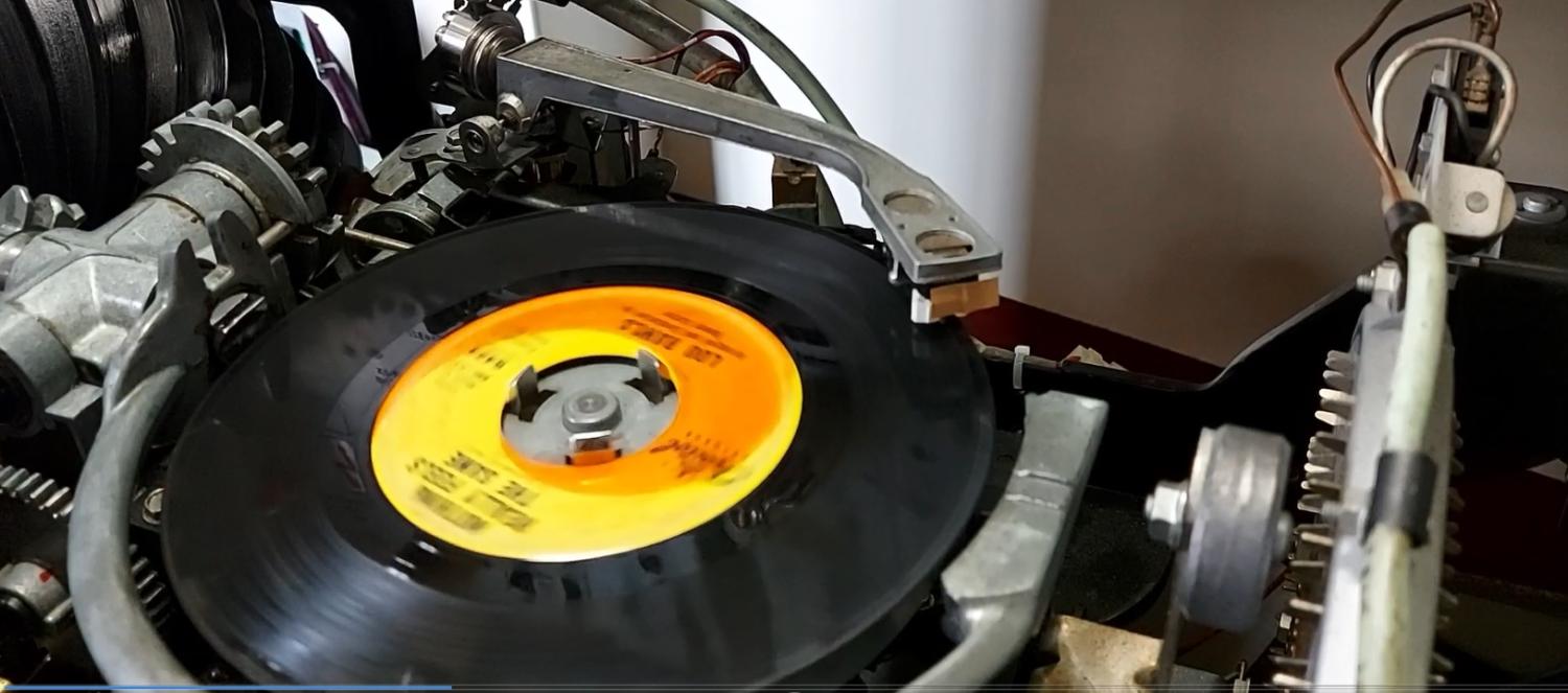 Rock Ola 1975 turntable