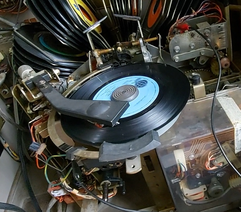 AMI 1972 RI-1G turntable