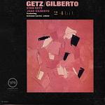 1963年史坦．蓋茲首度與來自巴西的樂手喬安．吉巴多（Joo Gilberto）、安東尼．卡洛．裘賓（Antonio Carlos Jobim）合作錄音。
當時因為喬安完全不懂英文，所有演唱部份都得以葡萄牙文呈現，這對於美國聽眾而言實在太陌生了。
於是錄音時，便由諾曼．金柏（Norman Gimbel）為“The Girl From Ipanema”這首主打歌填上部份英文歌詞，並由喬安的太太艾斯特臨時擔綱演唱英文的部份。
一點也沒有出乎意料地，這張帶有濃厚異國色彩的錄音“Getz／Gilberto”不僅造成蟲動，連帶艾斯特的歌聲也紅遍整個美國。
後來，艾斯特還留在美國灌錄不少個人專輯，這才是令人意想不到的。“Getz／Gilberto”專輯的意義相當深遠。一則是在1964年披頭合唱團如旋風式橫掃全球時，
完全沒有影響到樂迷對該輯的狂熱喜愛；再則是巴西音樂經由這個錄音介紹給全球樂迷後，引起一連串回響，
從此巴西音樂也奠定了國際地位。